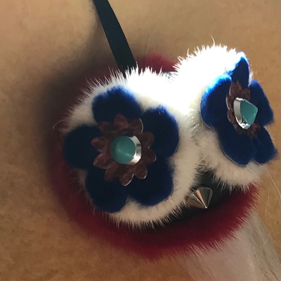 FENDI fur bag charm - Picture 2 of 7
